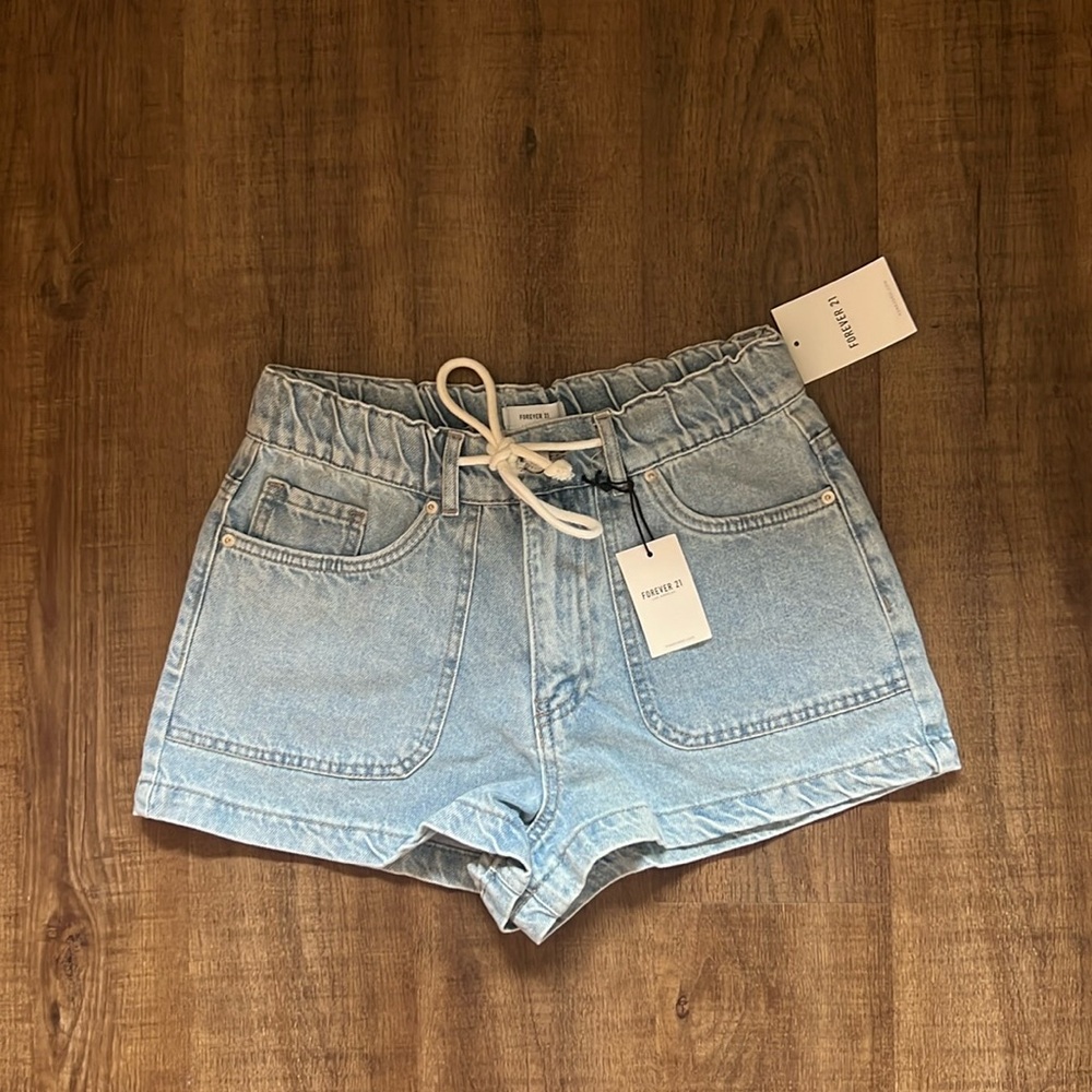 Forever 21 Women’s Jean Short with Drawstring (size S)